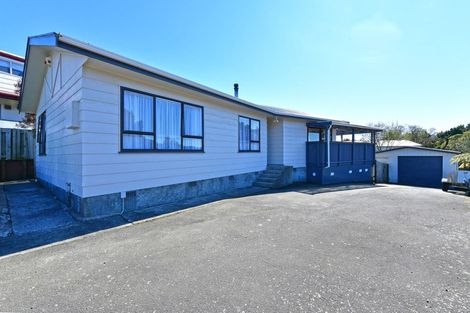 Photo of property in 3 Fenchurch Grove, Stokes Valley, Lower Hutt, 5019