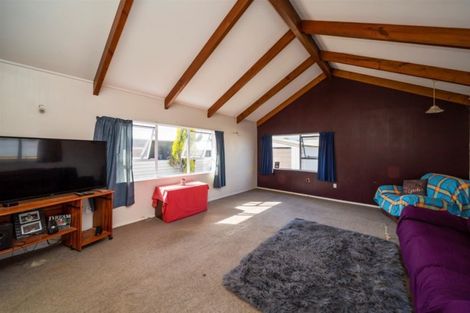 Photo of property in 58 Egmont Street, Hawera, 4610