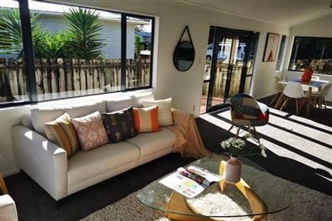 Photo of property in 39 Metcalfe Road, Ranui, Auckland, 0612