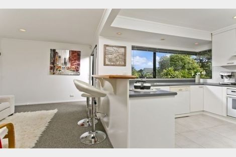 Photo of property in 24 Chedworth Drive, Glenfield, Auckland, 0629