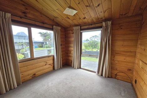 Photo of property in 166 Orangi Kaupapa Road, Northland, Wellington, 6012