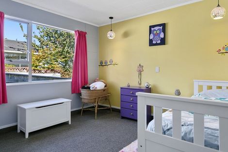 Photo of property in 6 Regents Grove, Richmond Heights, Taupo, 3330