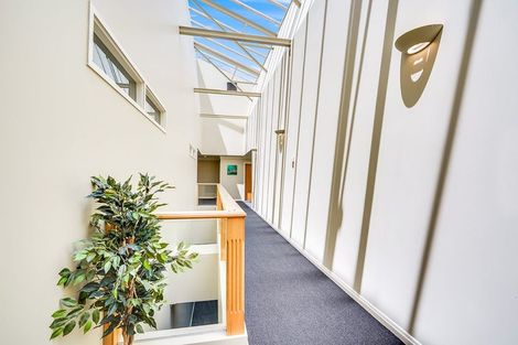 Photo of property in 2e/11 London Street, Hamilton Central, Hamilton, 3204