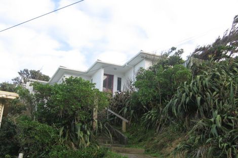 Photo of property in 142 Severn Street, Island Bay, Wellington, 6023
