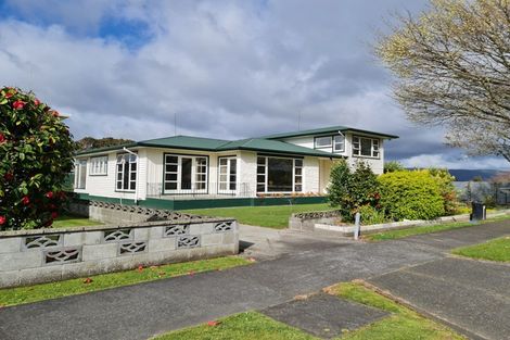 Photo of property in 251 Vogel Street, Roslyn, Palmerston North, 4414