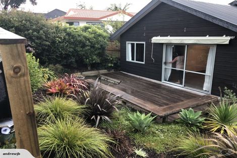 Photo of property in 112 Stanmore Bay Road, Stanmore Bay, Whangaparaoa, 0932