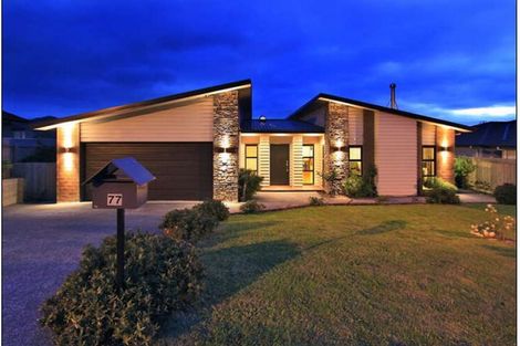 Photo of property in 77 Aotea Drive, Aotea, Porirua, 5024