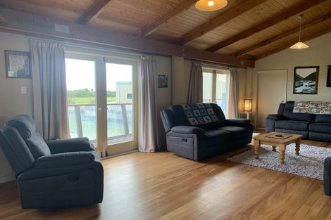 Photo of property in 7 The Parade, Okarito, Whataroa, 7886