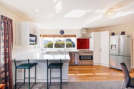 Photo of property in 8 Rosebank Avenue, Kelvin Grove, Palmerston North, 4414