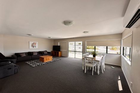 Photo of property in 10 Pae Moana Place, Stanmore Bay, Whangaparaoa, 0932