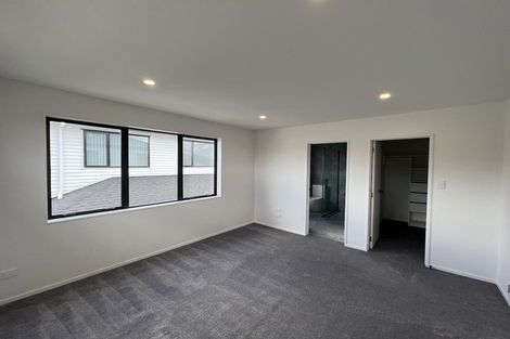 Photo of property in 38a Mcwhirters Farm Lane, Massey, Auckland, 0614