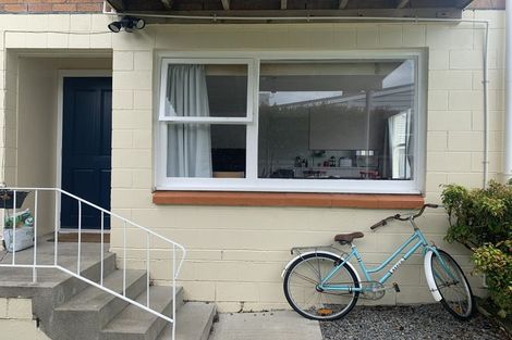 Photo of property in 1/31 Ewen Alison Avenue, Devonport, Auckland, 0624