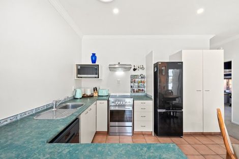 Photo of property in 2/402 Cambridge Terrace, Naenae, Lower Hutt, 5011