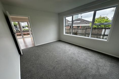 Photo of property in 2/8 Campbell Road, Takapuna, Auckland, 0622