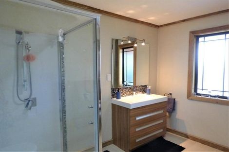 Photo of property in 593 Ormiston Road, Waipu, 0582