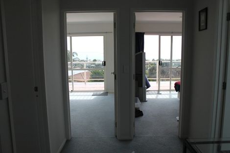 Photo of property in 25a Brightside Road, Stanmore Bay, Whangaparaoa, 0932