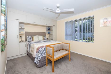 Photo of property in 23 Waiwherowhero Drive, St Andrews, Hamilton, 3200