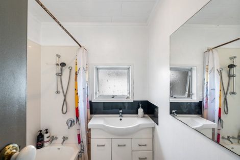 Photo of property in 1/41 Lyttelton Crescent, Tamatea, Napier, 4112