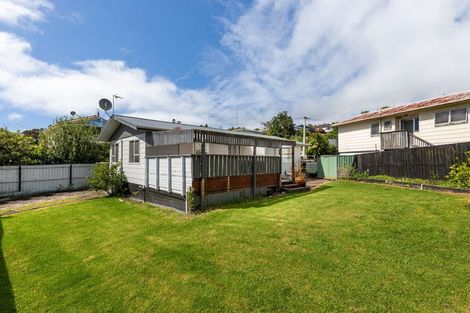 Photo of property in 2/8 Helena Street, Massey, Auckland, 0614