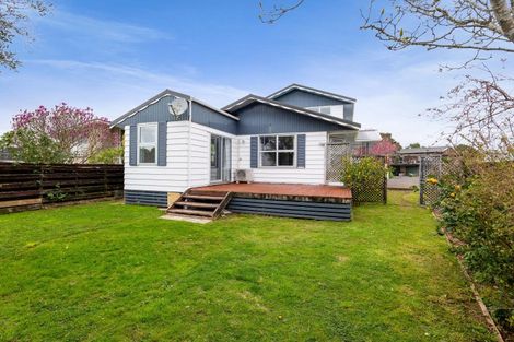 Photo of property in 7 Rennell Street, Frankleigh Park, New Plymouth, 4310