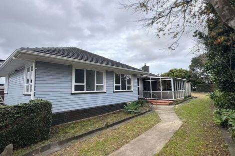 Photo of property in 25 Moor Avenue, Te Atatu Peninsula, Auckland, 0610