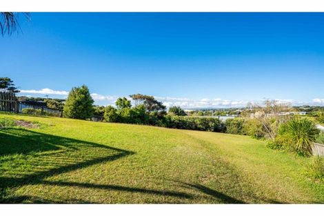 Photo of property in 52 Cullen Street, Mangawhai Heads, Mangawhai, 0505