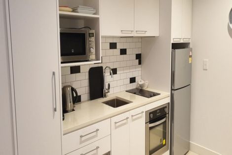 Photo of property in Scotia Tower Apartments, 8f/8 Scotia Place, Auckland Central, Auckland, 1010