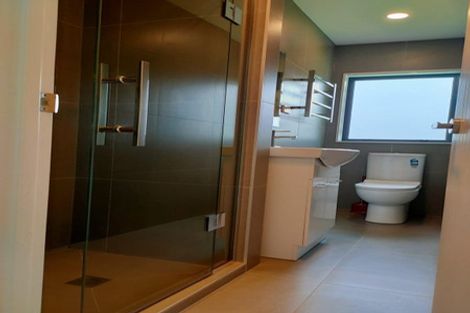 Photo of property in 12 Han Court, Glen Eden, Auckland, 0602