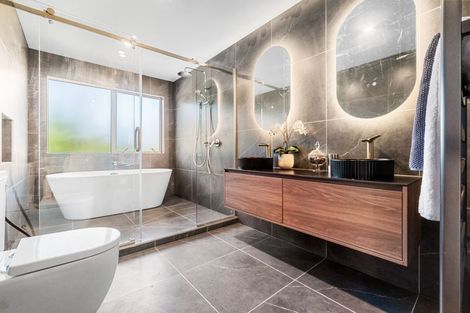 Photo of property in 9c Olwyn Place, Greenhithe, Auckland, 0632