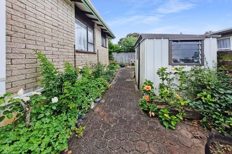 Photo of property in 4/15 Seabrook Avenue, New Lynn, Auckland, 0600