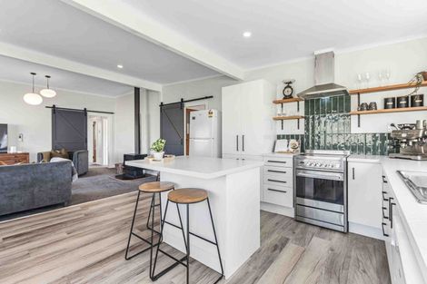 Photo of property in 19 Tuahu Place, Waitara, 4320