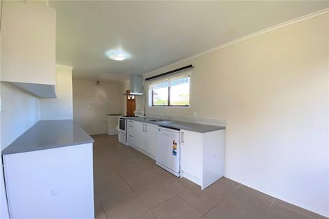 Photo of property in 39 Oreil Avenue, West Harbour, Auckland, 0618