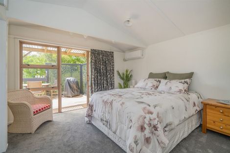 Photo of property in 2 Ridge Road, Tairua, 3508