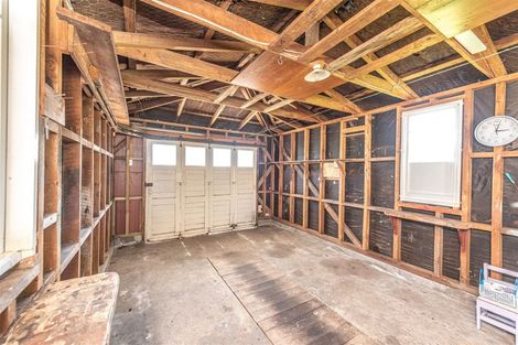 Photo of property in 39 Wikitoria Road, Putiki, Whanganui, 4501