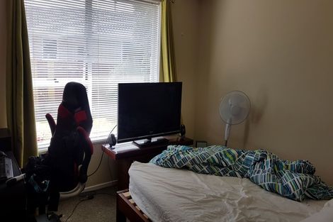 Photo of property in 17 Mckellar Place, Hornby, Christchurch, 8042