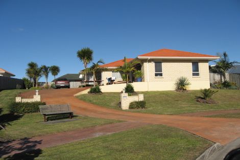 Photo of property in 26 Spinnaker Point, Haruru, 0204