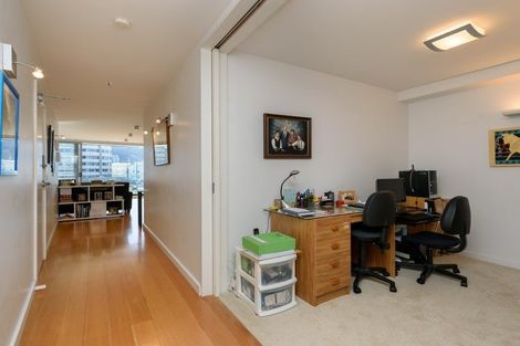 Photo of property in Aqua, 13/74 Oriental Parade, Oriental Bay, Wellington, 6011