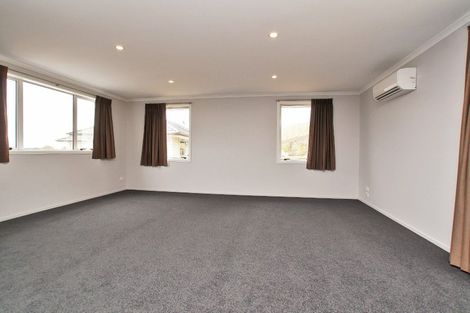 Photo of property in 5 Ashbourne Lane, Dinsdale, Hamilton, 3204