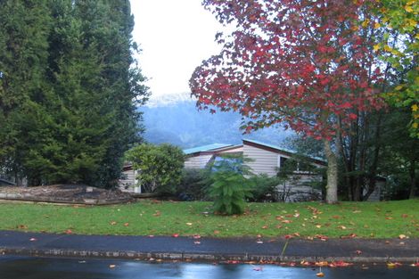 Photo of property in 57 Rimutaka Place, Titirangi, Auckland, 0604