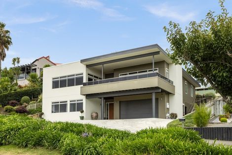 Photo of property in 9 Iona Road, Havelock North, 4130