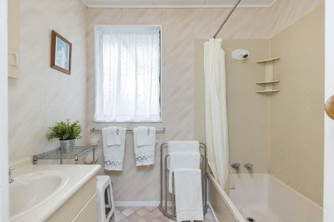 Photo of property in 128 Kelvin Grove Road, Kelvin Grove, Palmerston North, 4414