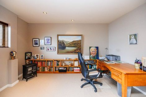 Photo of property in 28 Taonui Street, Palmerston North, 4410
