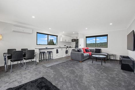 Photo of property in 1 Mount Marua Way, Timberlea, Upper Hutt, 5018