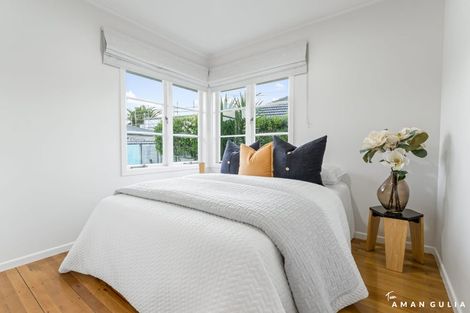 Photo of property in 18 Durham Street, Te Atatu Peninsula, Auckland, 0610