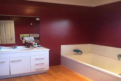 Photo of property in 10 Portobello Way, Huntington, Hamilton, 3210