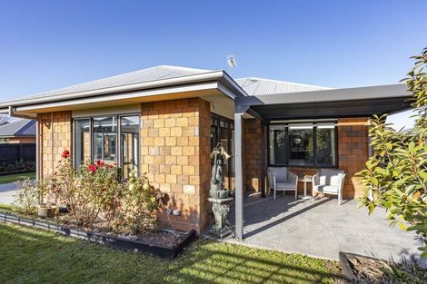 Photo of property in 6 Taiwhenua Street, Rangiora, 7400