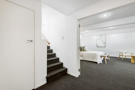 Photo of property in 11 Woodside Avenue, Northcote, Auckland, 0627