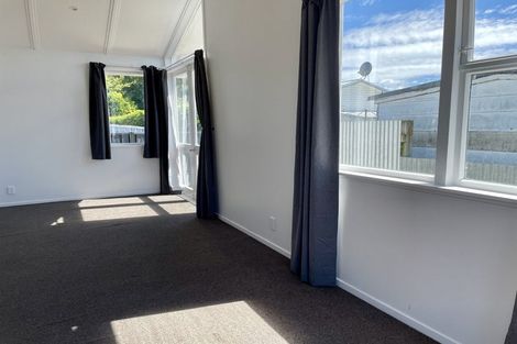 Photo of property in 2 Nicholson Street, Mayfair, Hastings, 4122