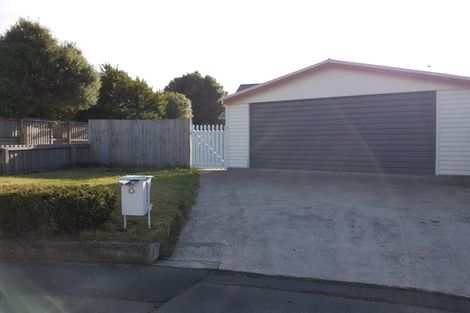 Photo of property in 8 Kawaka Street, Riccarton, Christchurch, 8041