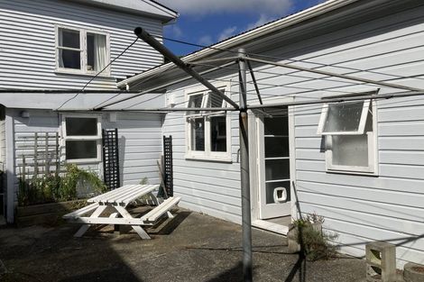 Photo of property in 27 Mckinley Crescent, Brooklyn, Wellington, 6021